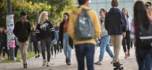 Students along University Boulevard